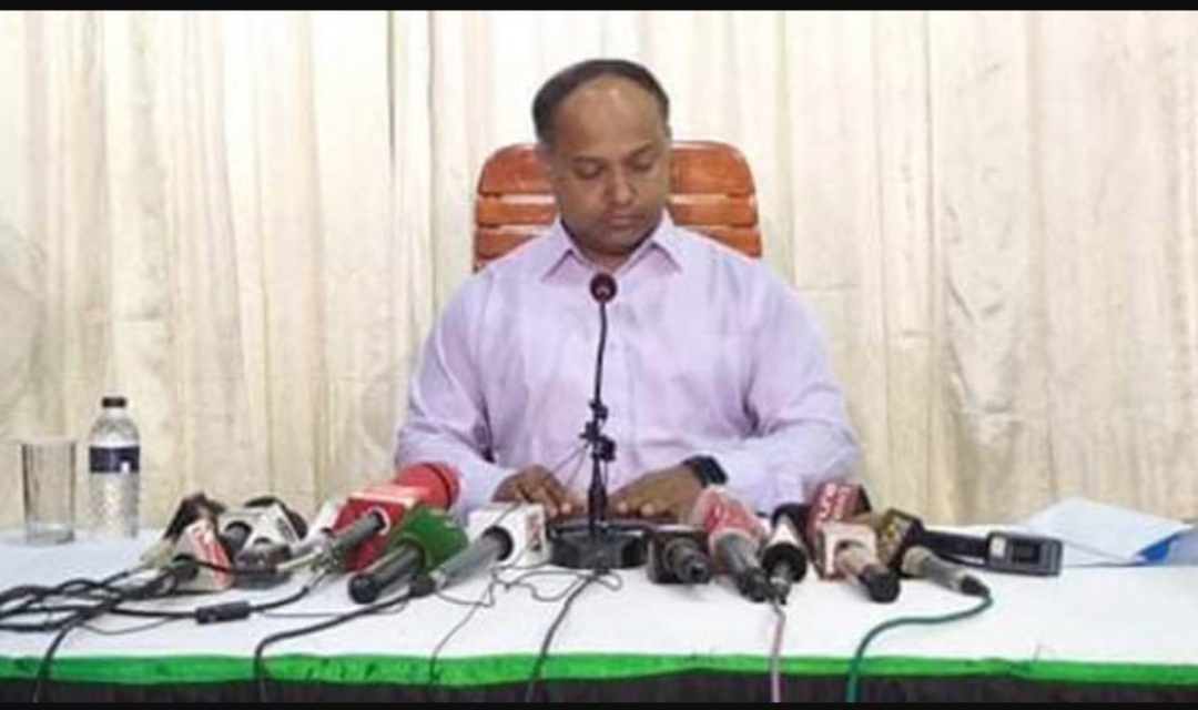 মেজর সিনহা হত্যা মামলায় রিমান্ডে থাকা আসামিরা গুরুত্বপূর্ণ ও চাঞ্চল্যকর তথ্য দিয়েছেঃ র‌্যাব-১৫