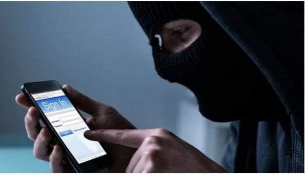 হ্যাকিং থেকে যেভাবে বাঁচাবেন ফোন