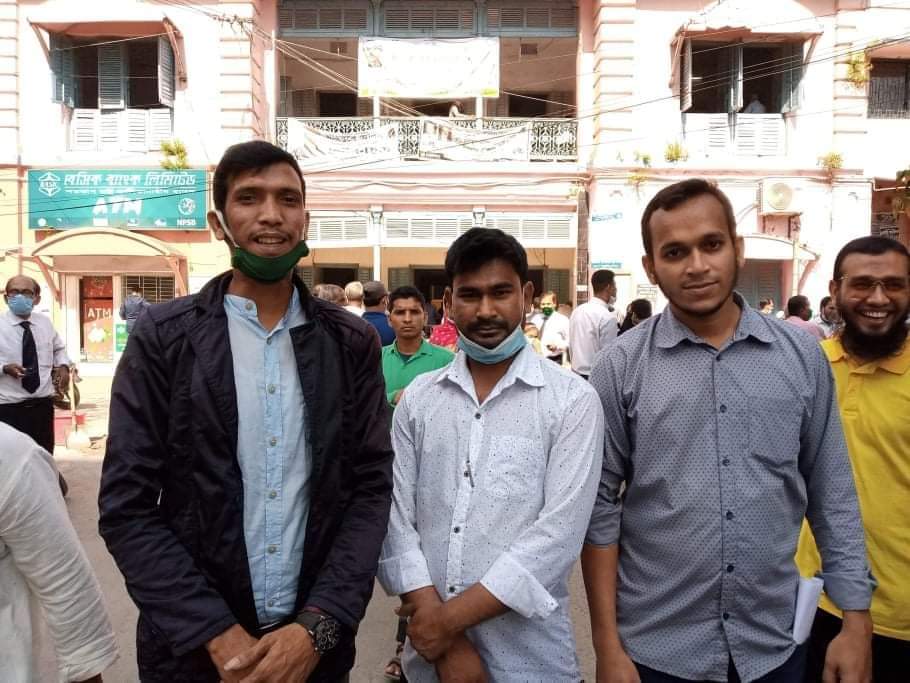 বরিশালে মিথ্যা মামলায় তিন সাংবাদিক’র জামিন লাভ