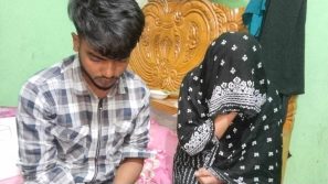 ভোলায় পরকীয়া করতে গিয়ে প্রেমিকসহ হাতেনাতে ধরা খেলেন প্রবাসীর স্ত্রী