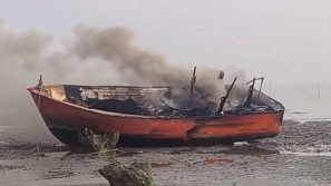 বঙ্গোপসাগরে গ্যাস সিলিন্ডার বিস্ফোরণে দুই দুই জেলে আহত