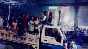 বরিশাল নগরী আনন্দে উল্লাসে ভাসছে 