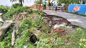 সন্ধ্যানদীর ভাঙ্গনের কবলে শেরেবাংলা ডিগ্রী কলেজের অংশ