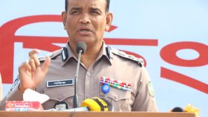 বরিশালে শান্তিপূর্ণ নির্বাচন উপহার দিয়ে প্রশংসায় বিএমপি কমিশনার শফিকুল ইসলাম