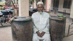 মেহেন্দিগঞ্জ উপজেলায় অতিরিক্ত দামে তেল বিক্রি, ৩০ হাজার টাকা জরিমানা করেন ভ্রাম্যমান আদালত