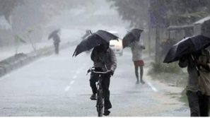 সারাদেশে আগামীকাল সকাল ১১টা পর্যন্ত ভারী বর্ষণের সতর্কবার্তা